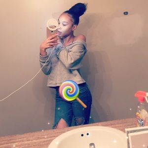 Meet your Posher, Jonnaya